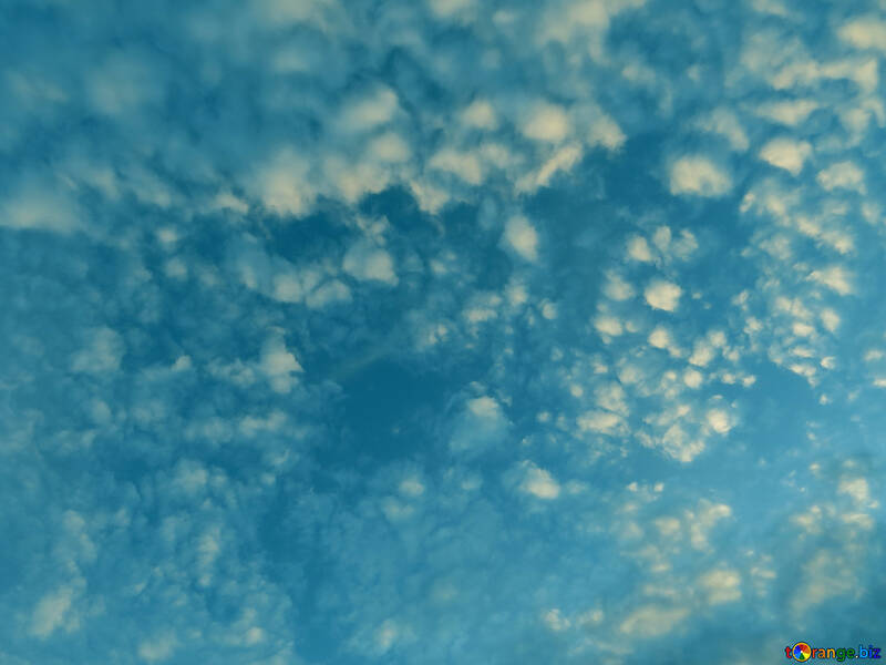 Красиві дрібні хмари №22655