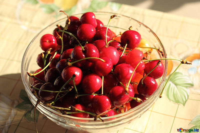 Vitamins in cherries №22190