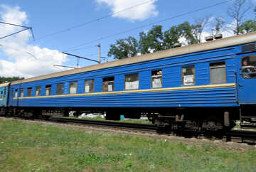 The train rushes №23024