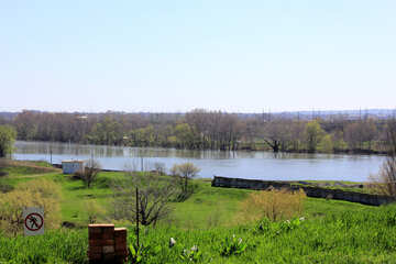 Весняна річка №23680