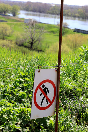 Zona prohibida. Prohibida la entrada. №23687