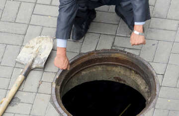 Open manhole №23207