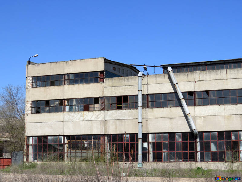 Edifício industrial abandonado №23558