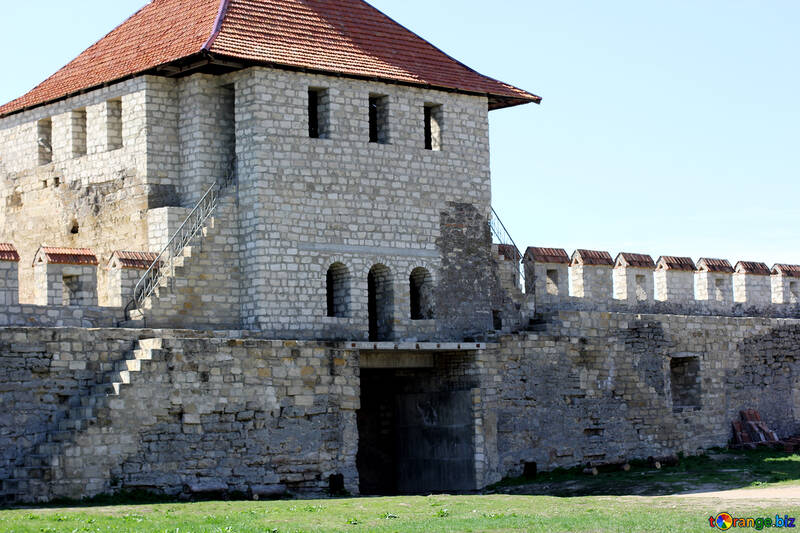 Il restauro della fortezza №23825