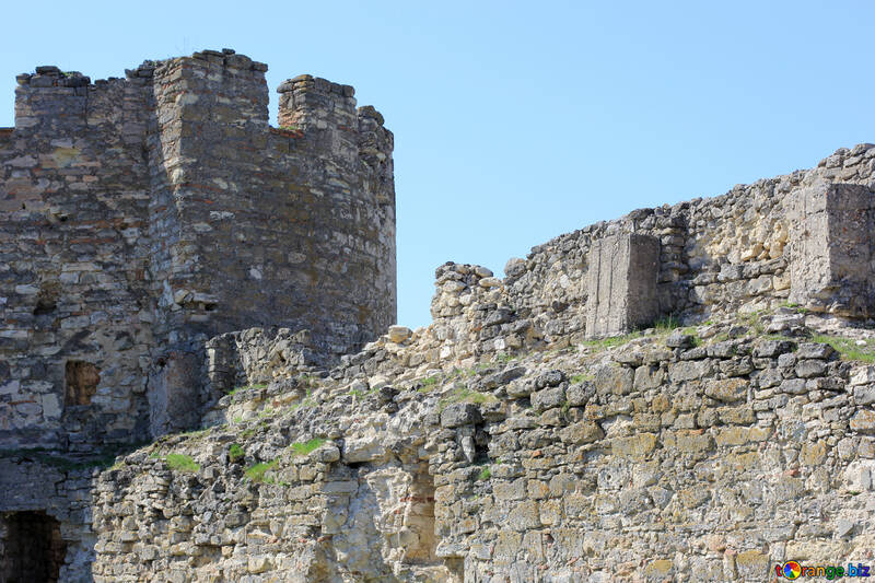 Ruinas de la torre del castillo №23807