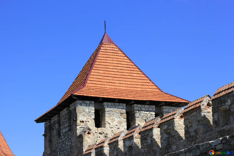 Le mur de la forteresse et de la tour №23757