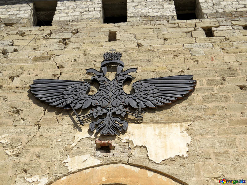 Wappen an der Wand der Festung №23609