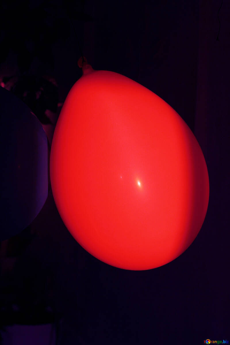 Ballon rouge №23073