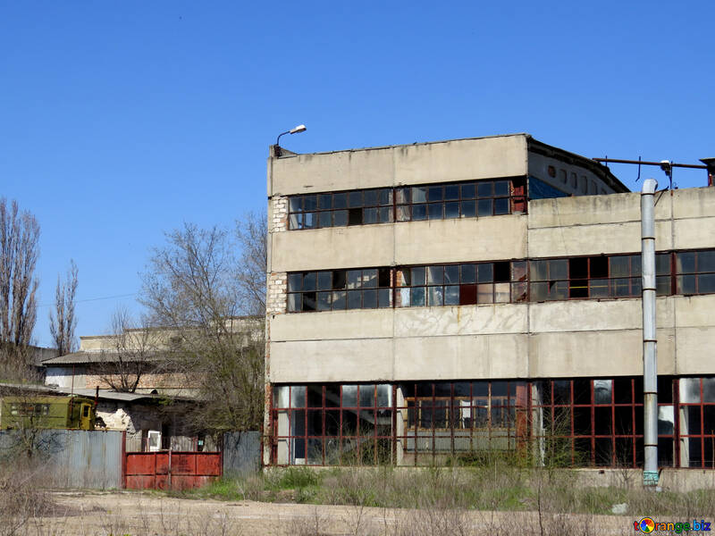 Industriegebäude ohne Fenster №23557