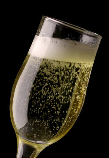 Glass of sparkling wine №25746