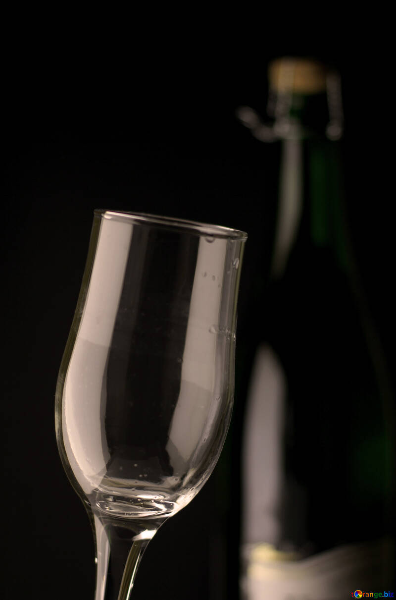 A beber champanhe №25780