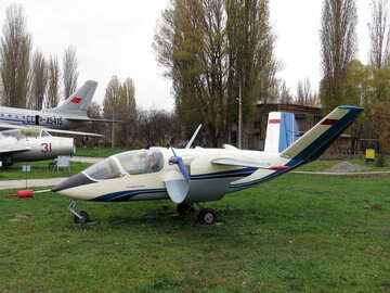 Kleines Flugzeug №26514