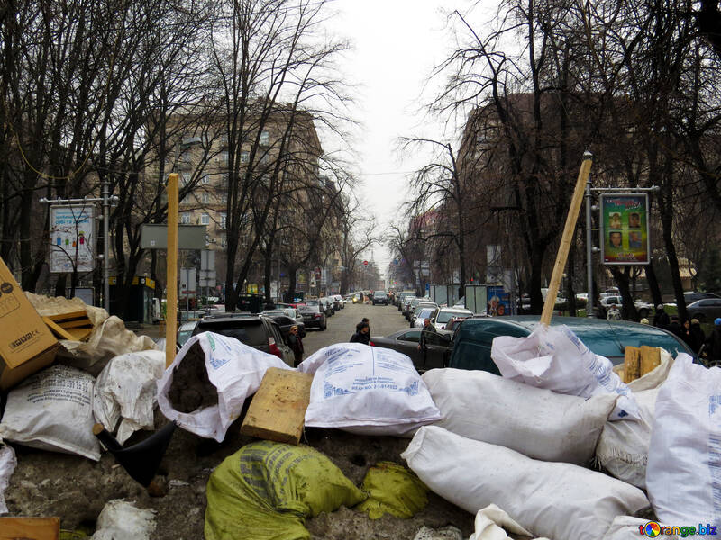 Barricaded street in Kiev №27929