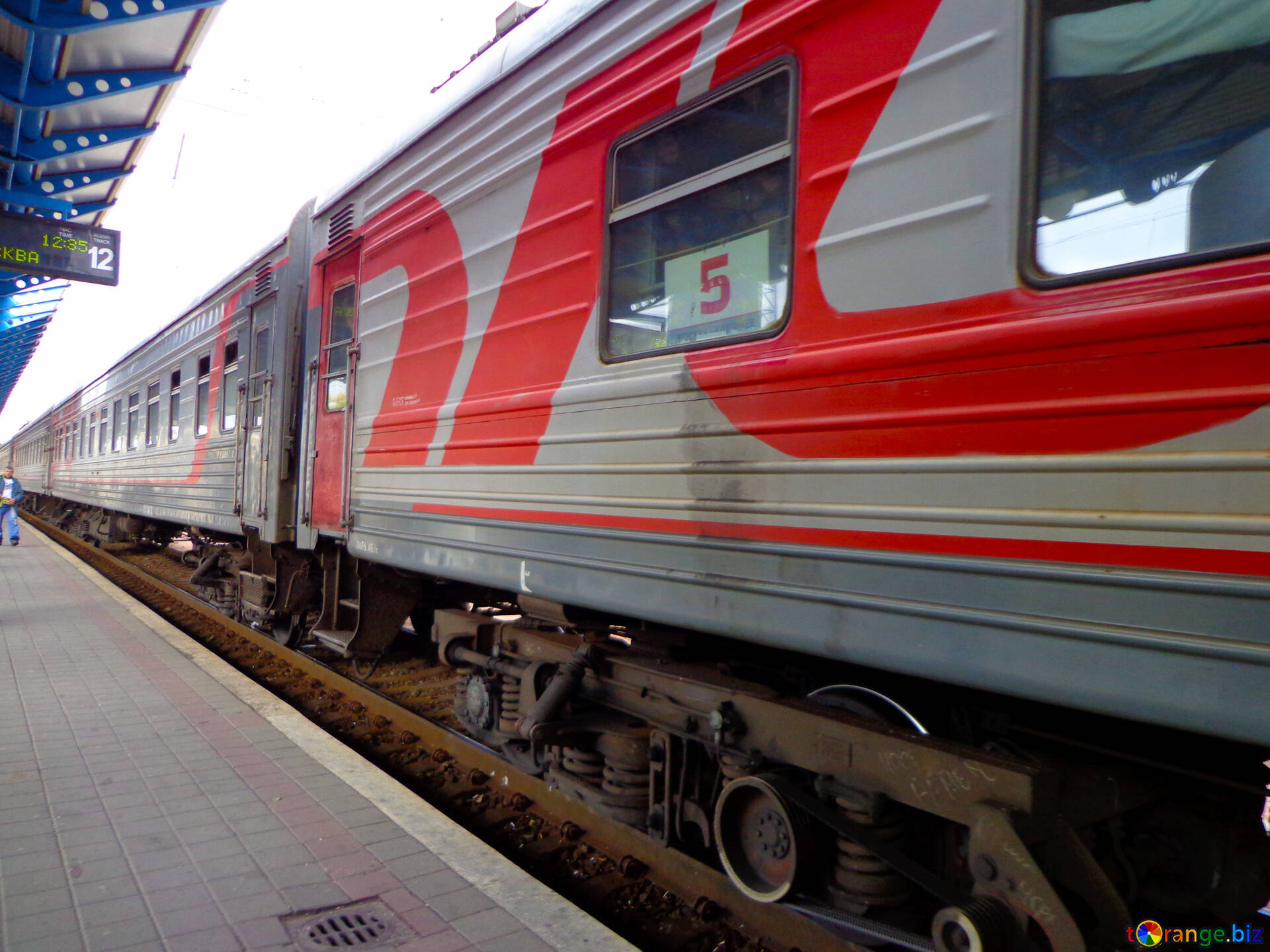 Поезд Черноморец Санкт-Петербург