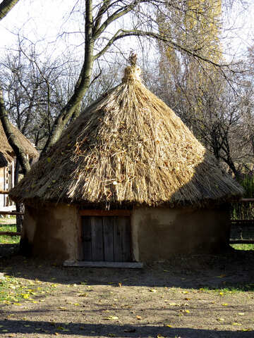 Small round house №28745