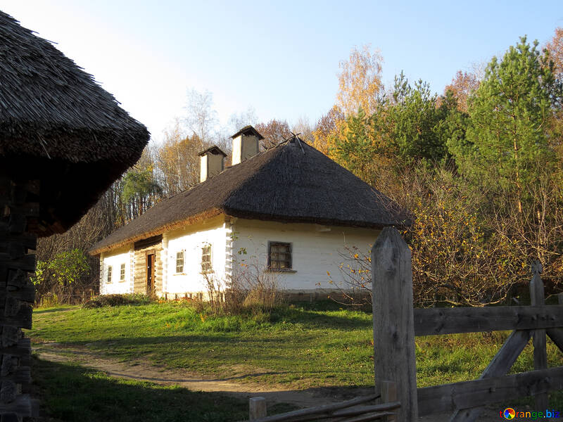 Haus im Dorf №28492