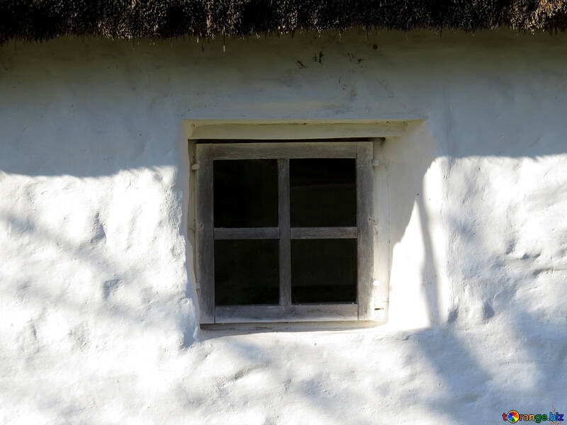 Textur des alten Fensters in einem alten Haus №28561