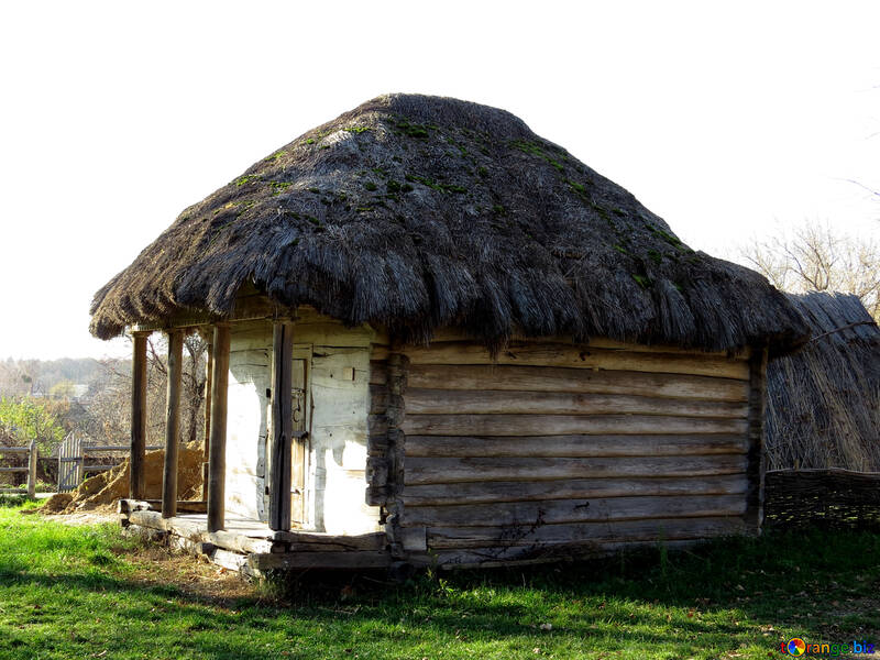 Cabana de madeira sem janelas №28649