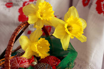 Flores de Pascua en cesta №29714