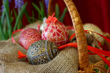 Huevos de Pascua en cesta №29759