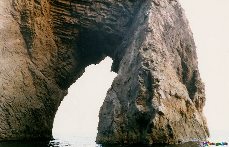 Natural rock arch №29215