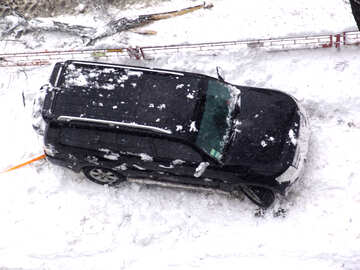 Jeep pegado en nieve №3403
