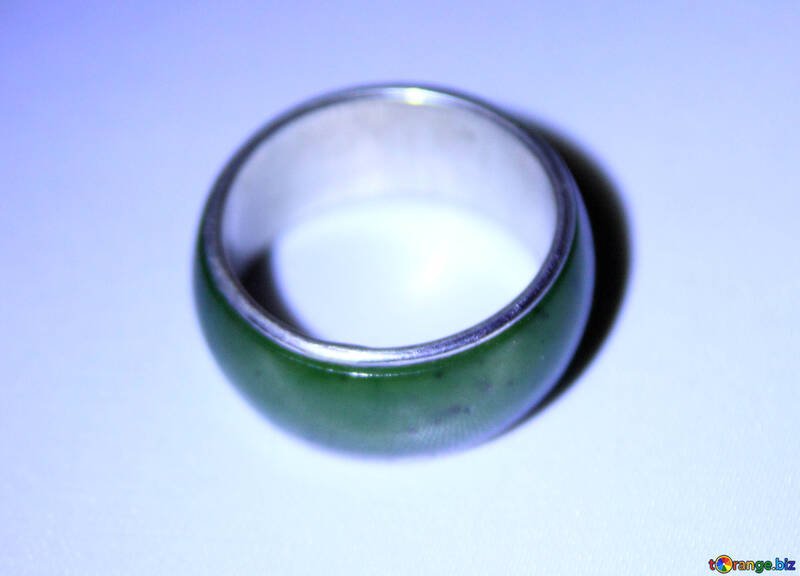 Broad ring with green stone №3575