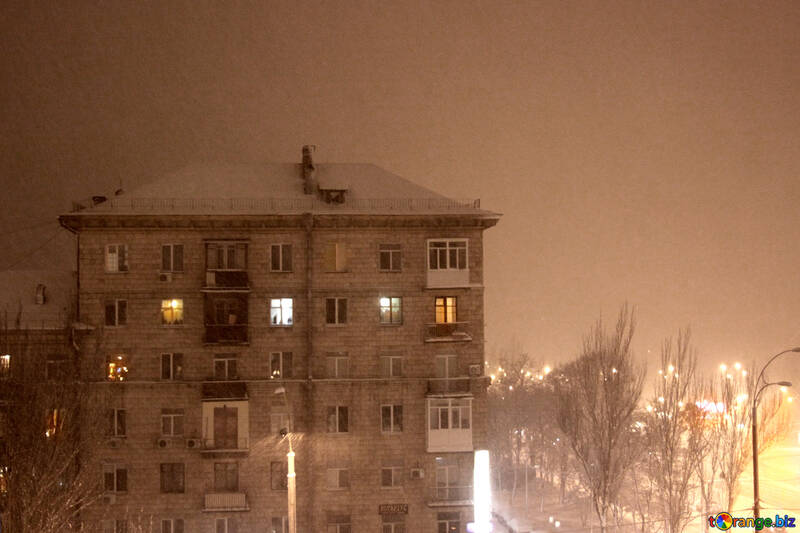  nuit de neige dans la grande ville  №3460