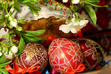 Huevos de Pascua y rama del árbol de la floración №30124