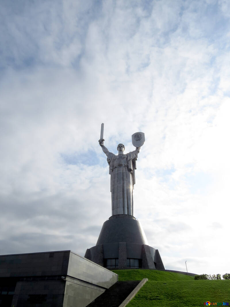 Un monumento la victoria en la segunda guerra mundial Kiev Ucrania №30598