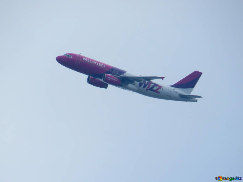 Пасажирський літак wizz air №30708