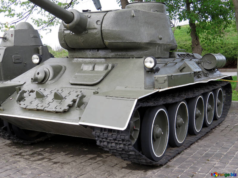 Der sowjetische t-34-Panzer des zweiten WELTKRIEGES №30702