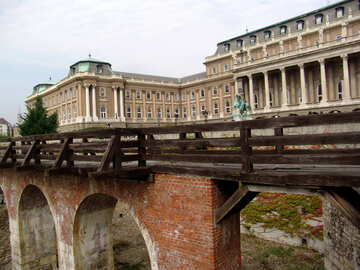 Der alten Backstein-Brücke №31939