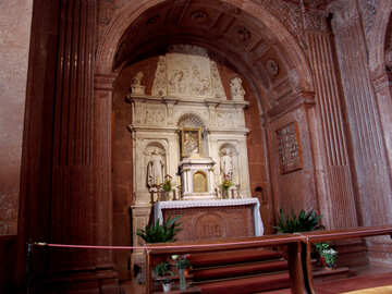 El Interior del púlpito iglesia Húngaro №31845
