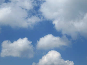Cielo con piccole nubi sottili №31560