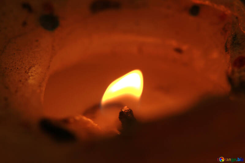 Dying candle №31016