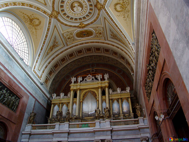 Orgel in der katholischen Kathedrale von Esztergom Ungarn №31846