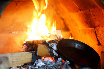 Heat the frying pan №32620