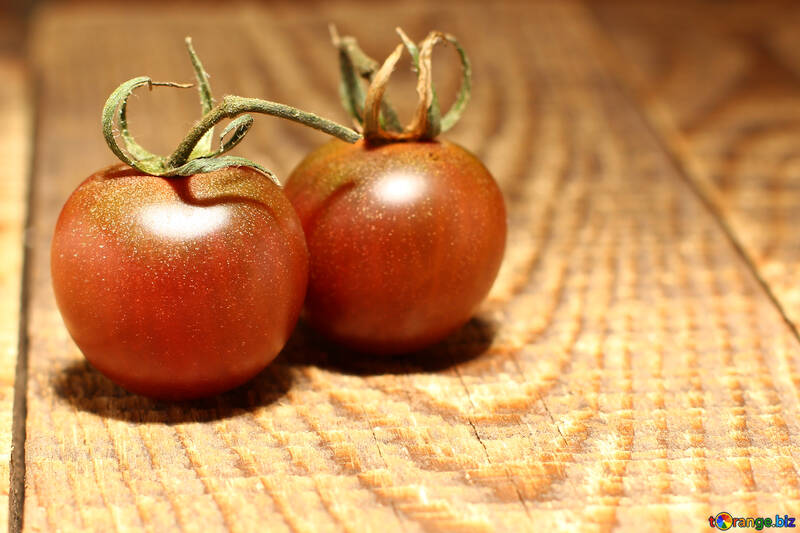 The tomatoes on the branch №32923