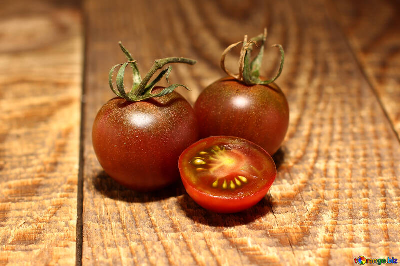 Tomates com cauda №32920