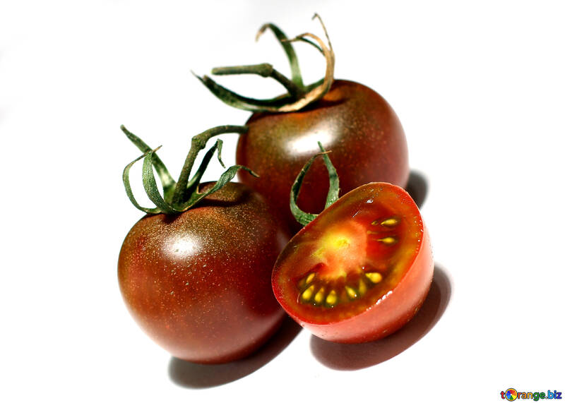 Schwarze Tomaten isoliert №32911