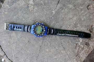 The first electronic watch №33513