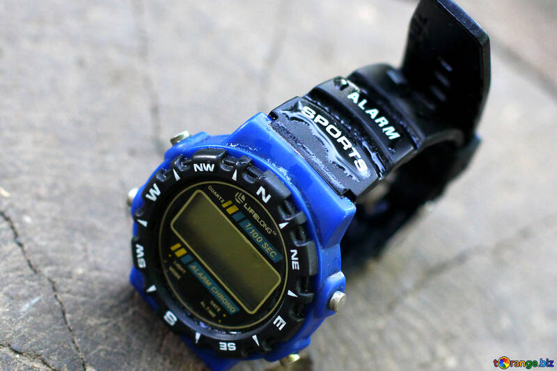 Retro digital watch №33511