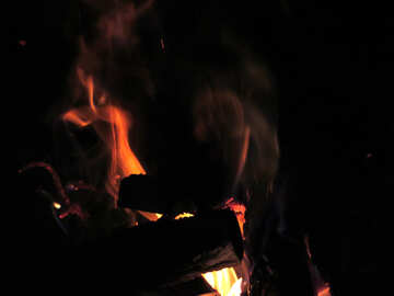 Вогонь горять дрова №34342