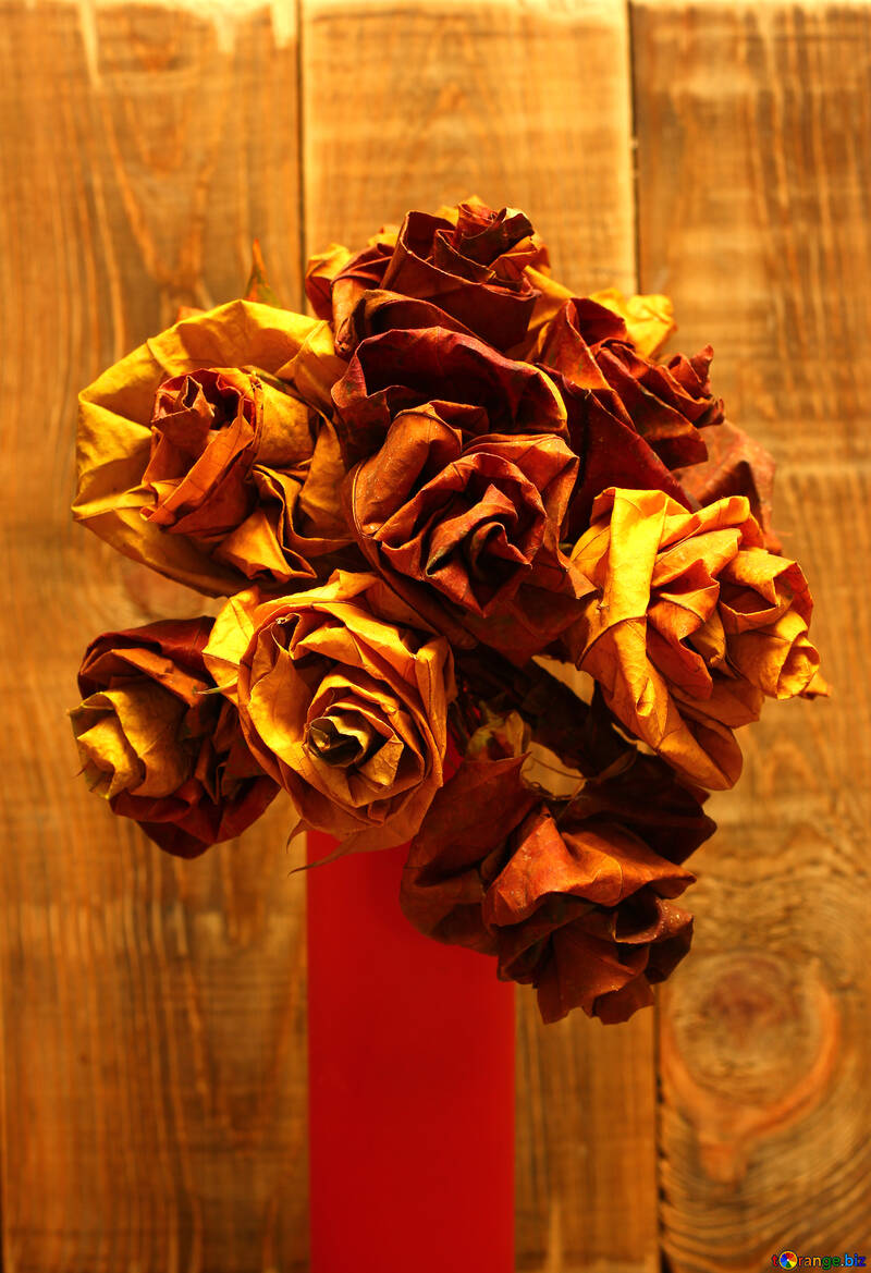 Un bouquet de fleurs, de feuilles mortes №36041