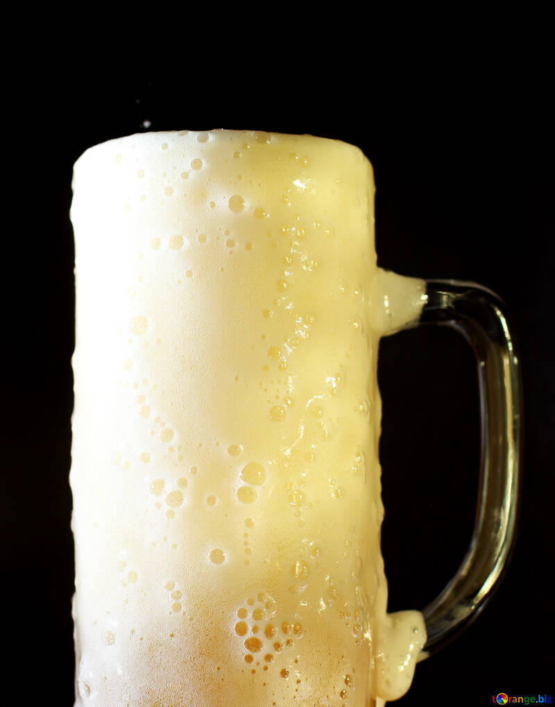 La espuma en el vaso de cerveza №37766
