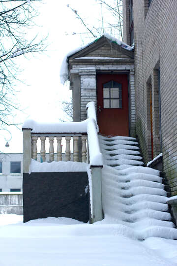 Snow-covered entrance №38978