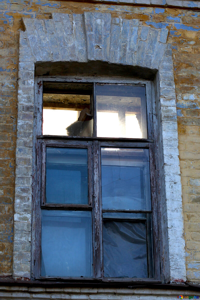 Vecchia finestra rotta №38585