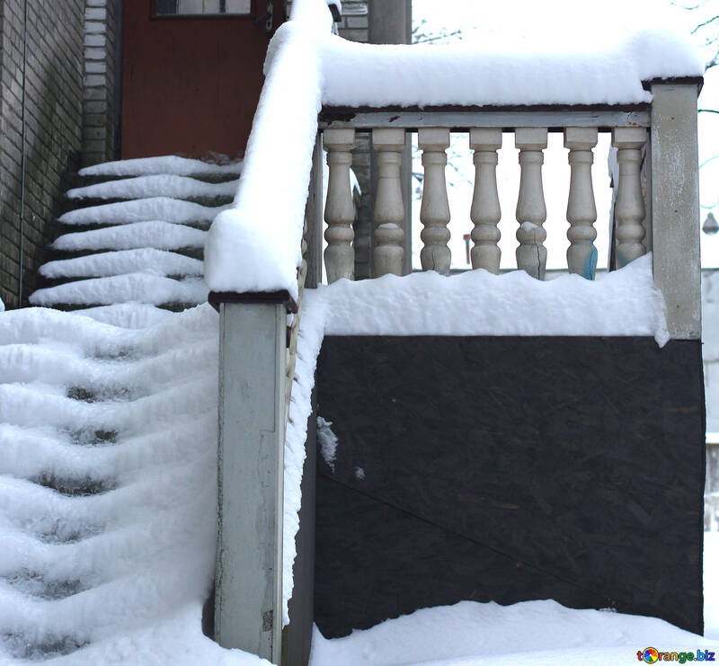 Snow on the stairs №38977