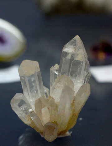 Quartz crystal №39498